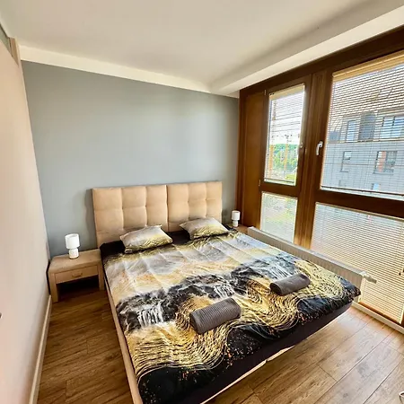 Lägenhet 3-rooms With Balcony By The Oldtown *