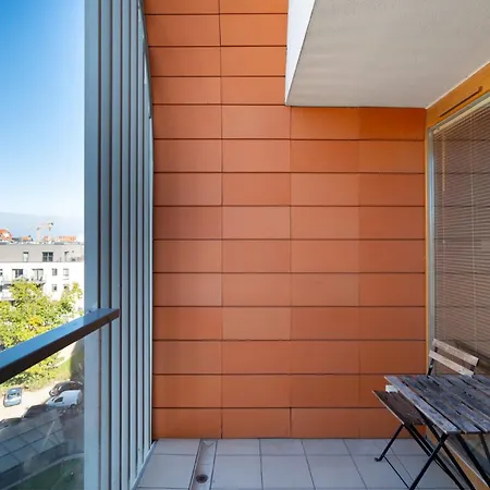 3-rooms With Balcony By The Oldtown *