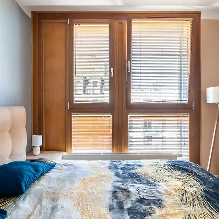 3-rooms With Balcony By The Oldtown *