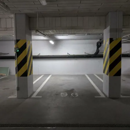 アパート 3-rooms With Balcony By The Oldtown