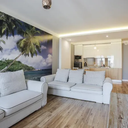 3-rooms With Balcony By The Oldtown Appartamento