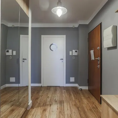 Appartamento 3-rooms With Balcony By The Oldtown