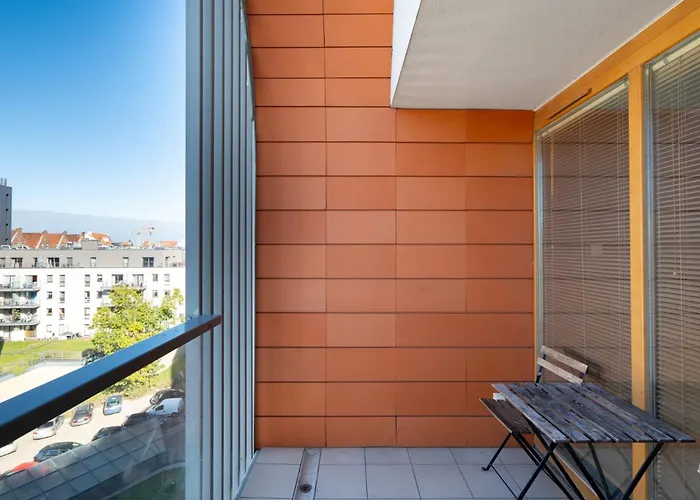 3-rooms With Balcony By The Oldtown *