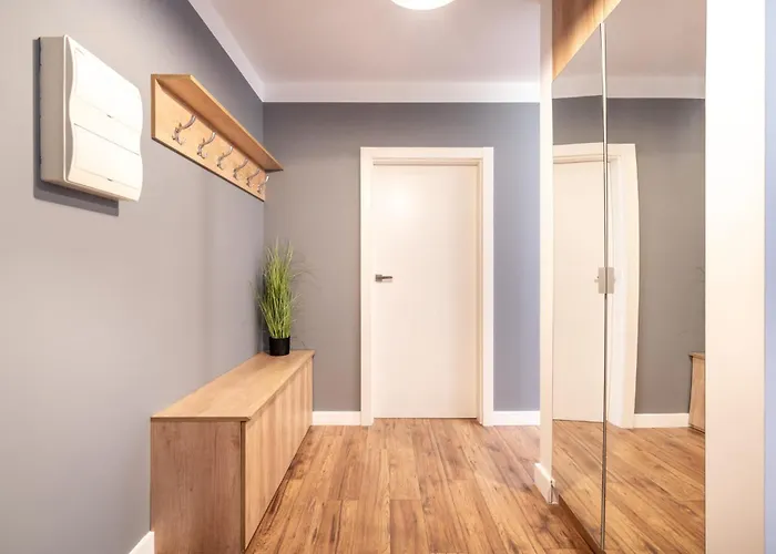 3-rooms With Balcony By The Oldtown *