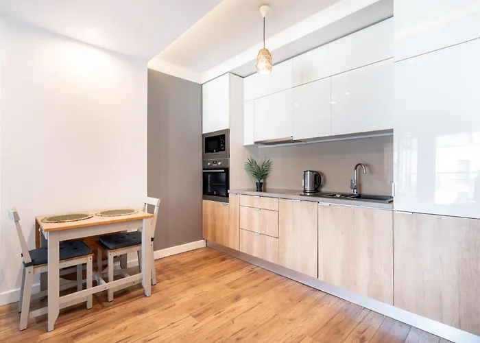 3-rooms With Balcony By The Oldtown