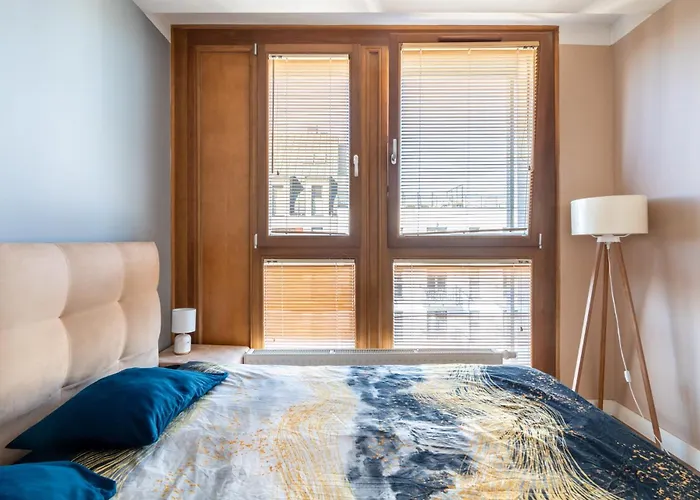 3-rooms With Balcony By The Oldtown *